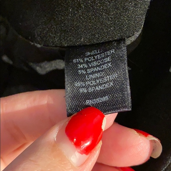 Express pencil skirt in black size 4 - Picture 8 of 10